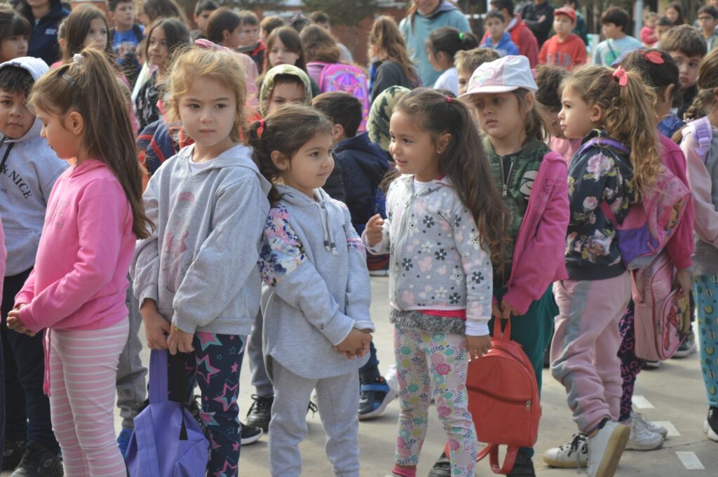 Exitosa primera jornada de la colonia municipal de invierno “Un Mundo por Descubrir”