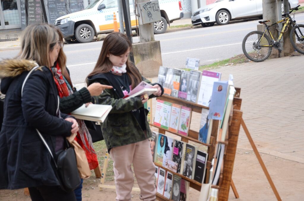 Gran convocatoria en el “Venite al Parque” para celebrar el Día del Libro junto a emprendedores y Bibliotecas