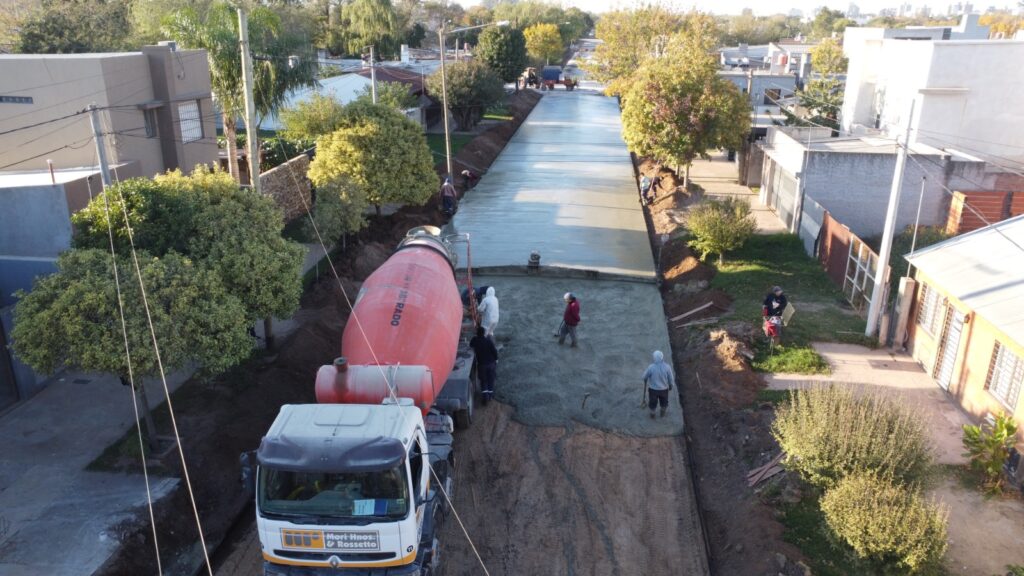 Más obras en la ciudad. El Gobierno Municipal hormigonó una cuadra más en barrio Norte