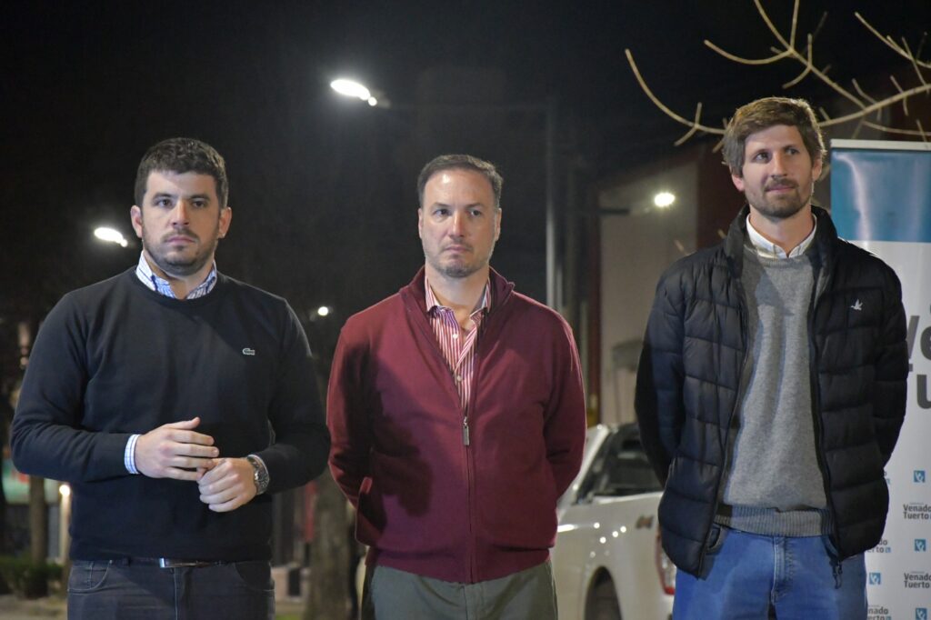 Obras que trascienden: Chiarella y la Cooperativa Eléctrica inauguraron la nueva iluminación led de avenida Marconi