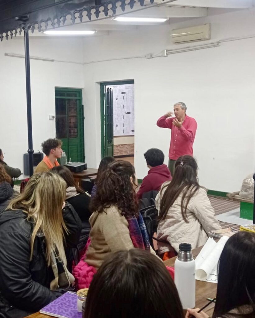 Exitoso primer encuentro de la capacitación “La Prehistoria de Mi Pueblo”