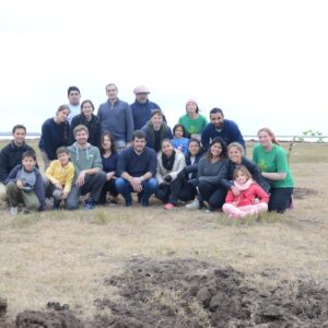 Jornada de forestación en El Hinojo de vecinos y voluntarios de “Reciclar Venado”