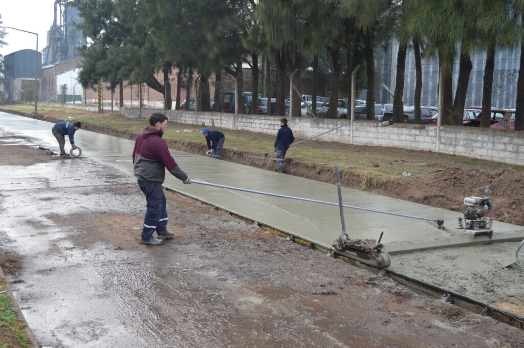 Prosigue la reconstrucción de pavimento en el tramo de López entre Paz y Monteagudo