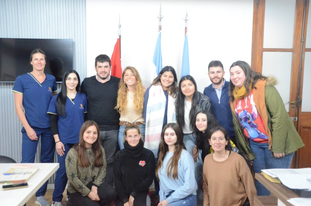 El intendente Chiarella recibió a los jóvenes ganadores del Ecoideatón 2023