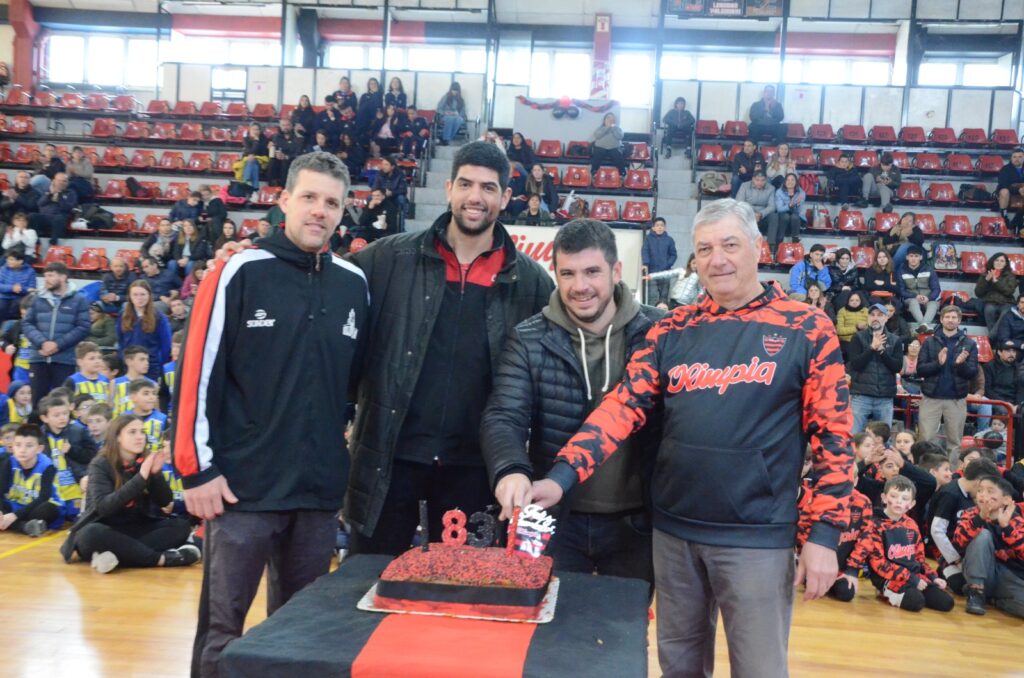 Chiarella y Meardi se sumaron al festejo por los 83 años del Club Olimpia