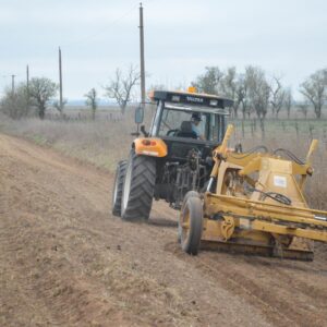 El Municipio avanza con mantenimiento y abovedado de caminos rurales