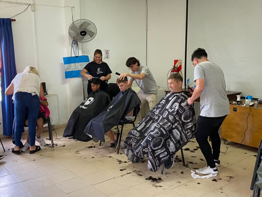El “Tijeras Solidarias” lleva su propuesta al barrio Tiro Federal