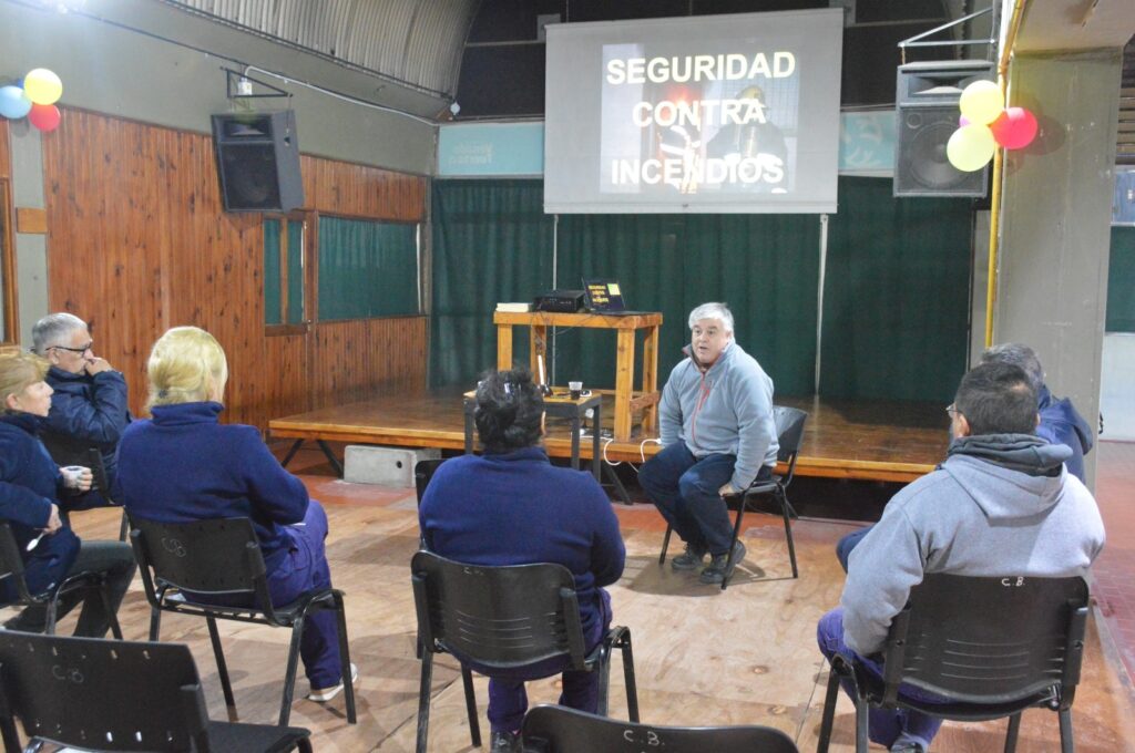 Capacitación sobre Prevención de Emergencias para personal de la Terminal de Ómnibus