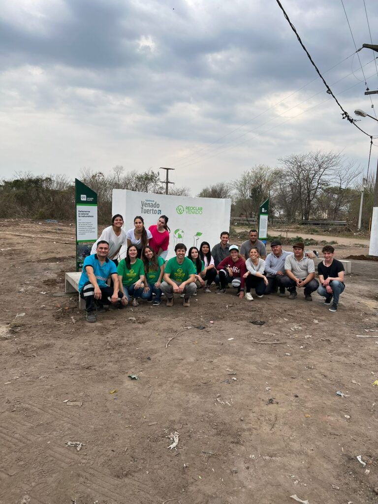 Voluntarios de “Reciclar Venado” y personal municipal erradicaron histórico minibasural
