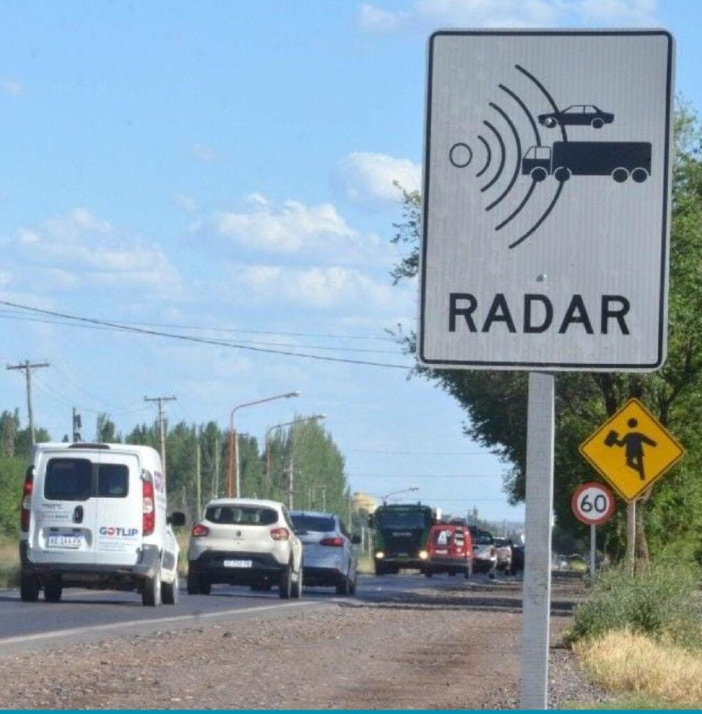 Para prevenir accidentes de tránsito: se instalarán radares en rutas 8 y 33 con el propósito de reducir las velocidades