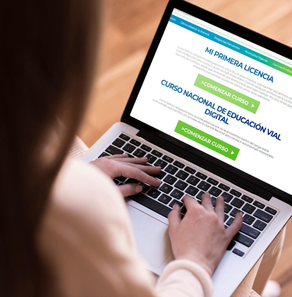 Medida Nacional: desde el 3 de octubre dictarán curso Teórico Digital obligatorio para jóvenes que tramiten su primera licencia de conducir