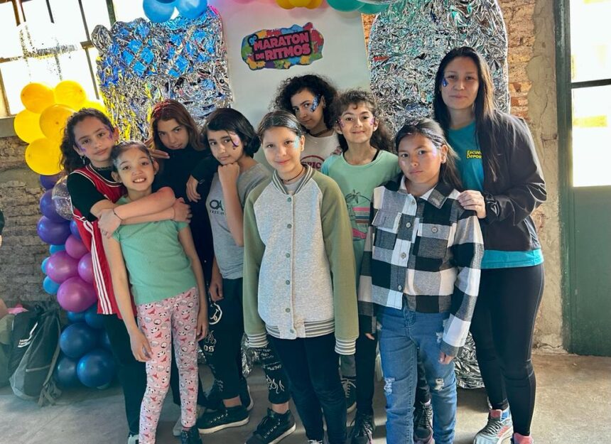 Los alumnos de la Colonia Municipal de Invierno se sumaron a la Maratón de Ritmos