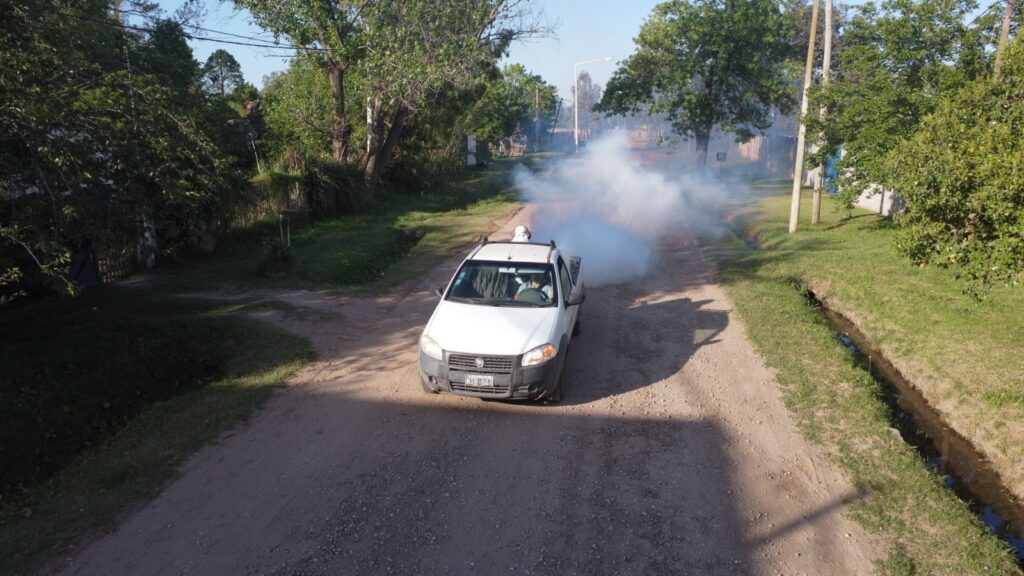 Campaña de Control de Mosquitos con fumigación terrestre