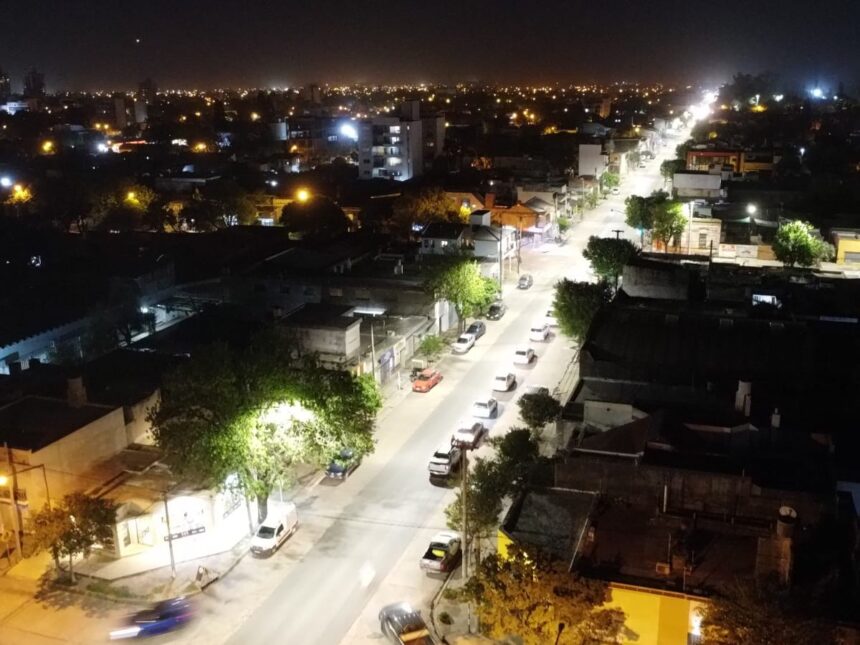 Chiarella y la Cooperativa Eléctrica inauguraron luminarias led en las avenidas Santa Fe y Eva Perón