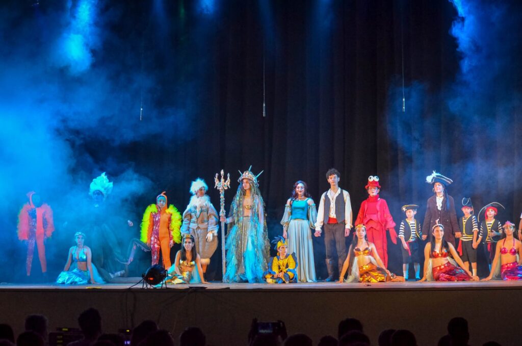 Doble función a sala llena en el Cultural de “Los Musicales de los Peques”