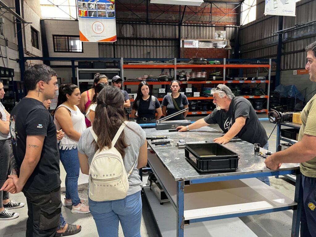 Llegó a su fin el curso de Operario de Torno CNC dictado por “Conecta Empleo” junto a Cañiflex