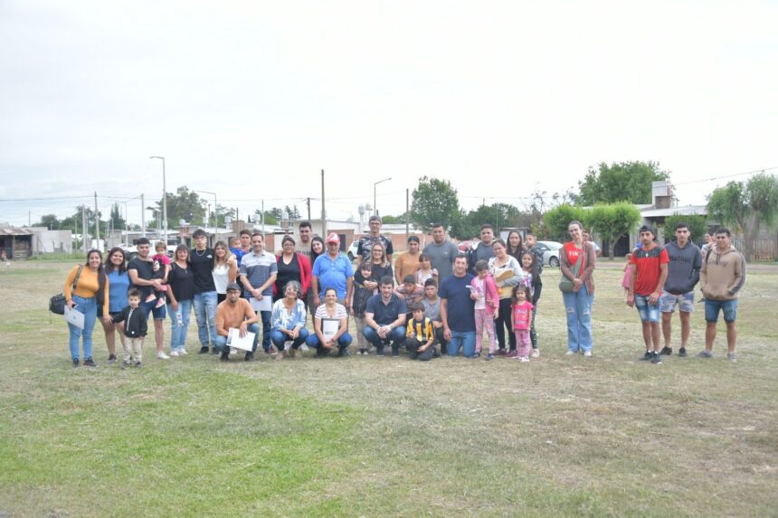 “Nuestro Terreno 3”: trece familias tomaron posesión de sus lotes en barrio Iturbide