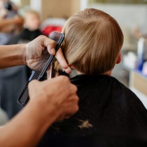 El programa de corte de pelo gratuito vuelve al Malvinas Argentinas