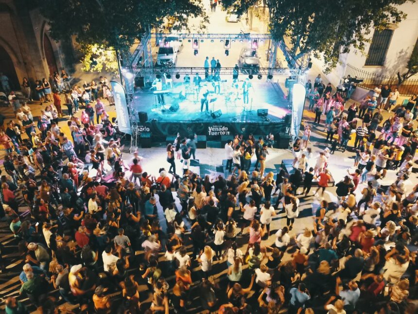 “Venado Celebra Año Nuevo” despidió el 2023 al ritmo de la cumbia santafesina