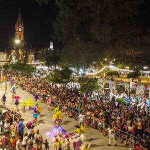 Venado fue una fiesta. Una multitud colmó la plaza San Martín para celebrar los Carnavales