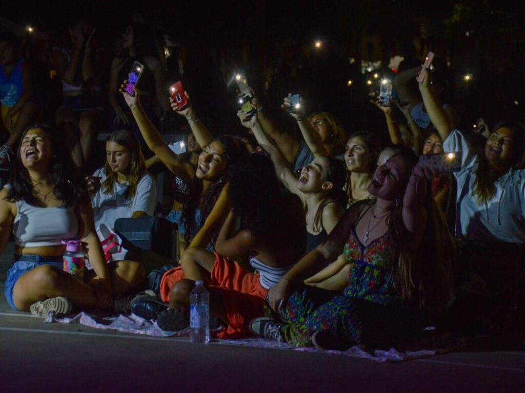 “Que Sea Amor” convocó a miles de vecinos en el Parque Municipal