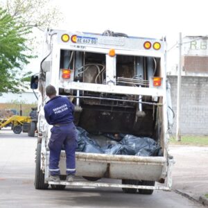 Colaboremos para cuidar al personal que realiza la recolección de residuos