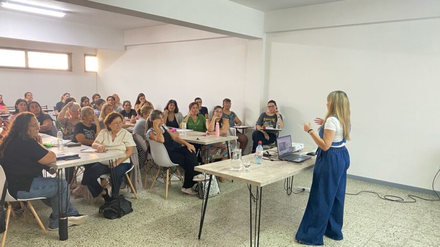 “Impulso Emprendedor”: comenzó el Curso de Costura Industrial y Moda Sostenible “Impulso Emprendedor”: comenzó el Curso de Costura Industrial y Moda Sostenible