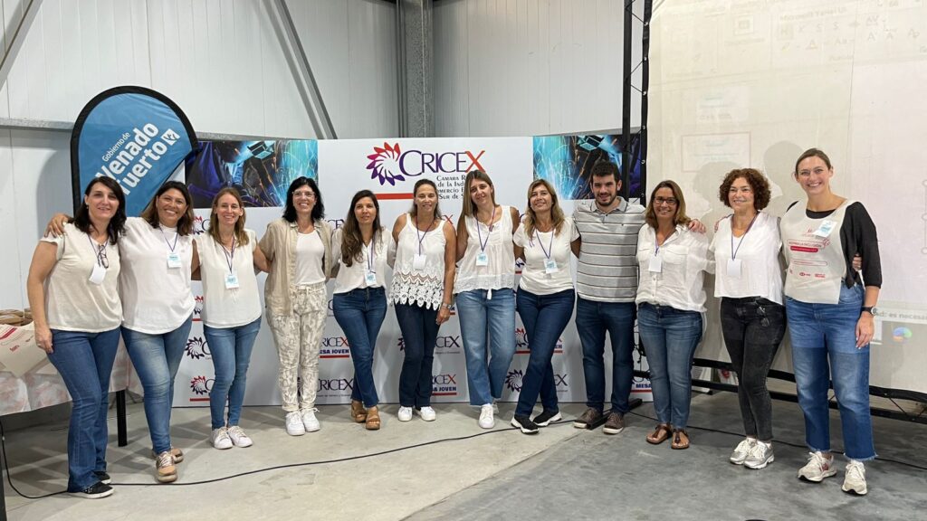 Caminata de Mentoreo en el Parque Industrial, con la presencia del intendente Chiarella
