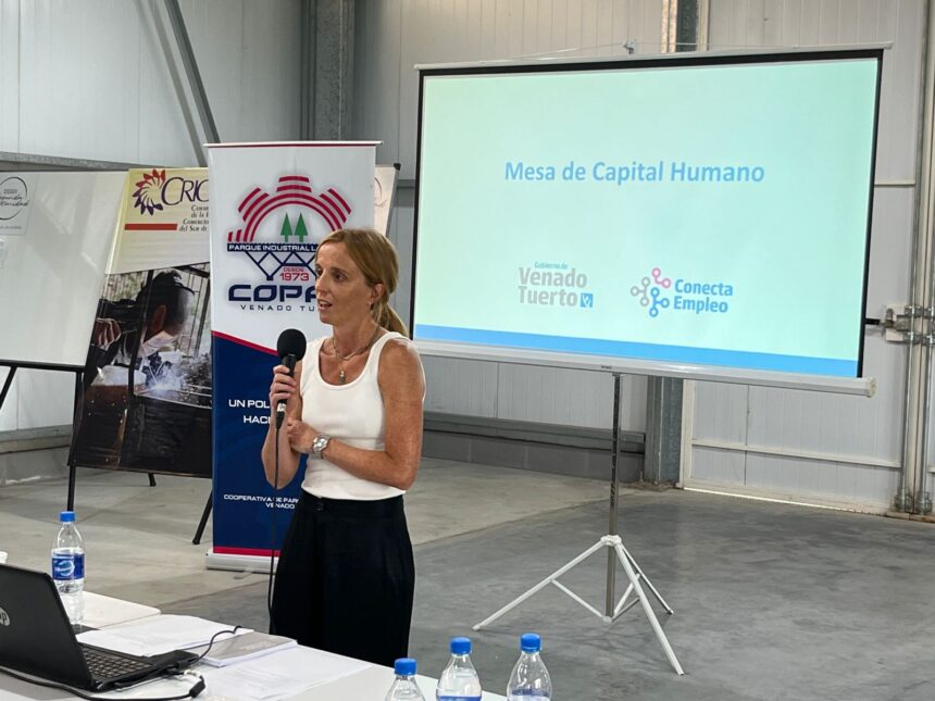 En articulación público-privada quedó conformada La Mesa de Capital Humano En articulación público-privada quedó conformada La Mesa de Capital Humano