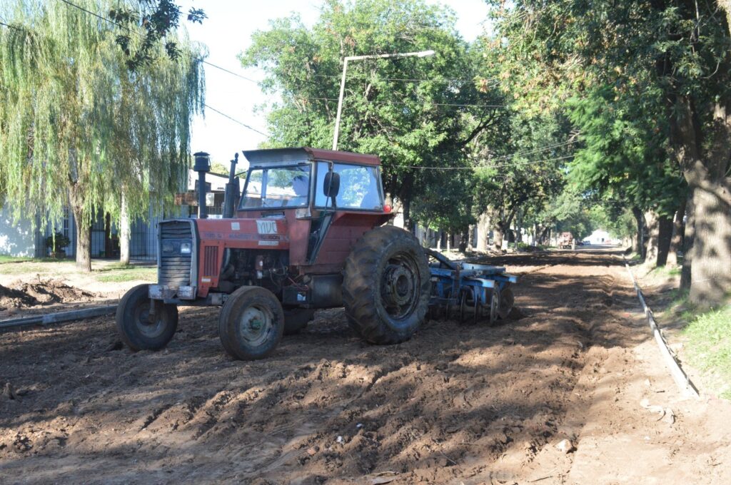 La división Pavimento se prepara para hormigonar otra cuadra en la ciudad