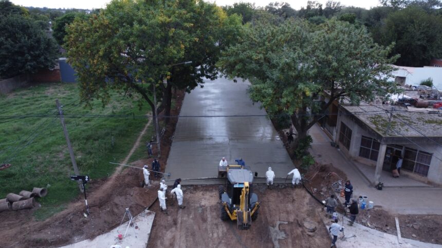 El barrio Alejandro Gutiérrez cuenta con una nueva cuadra de pavimento