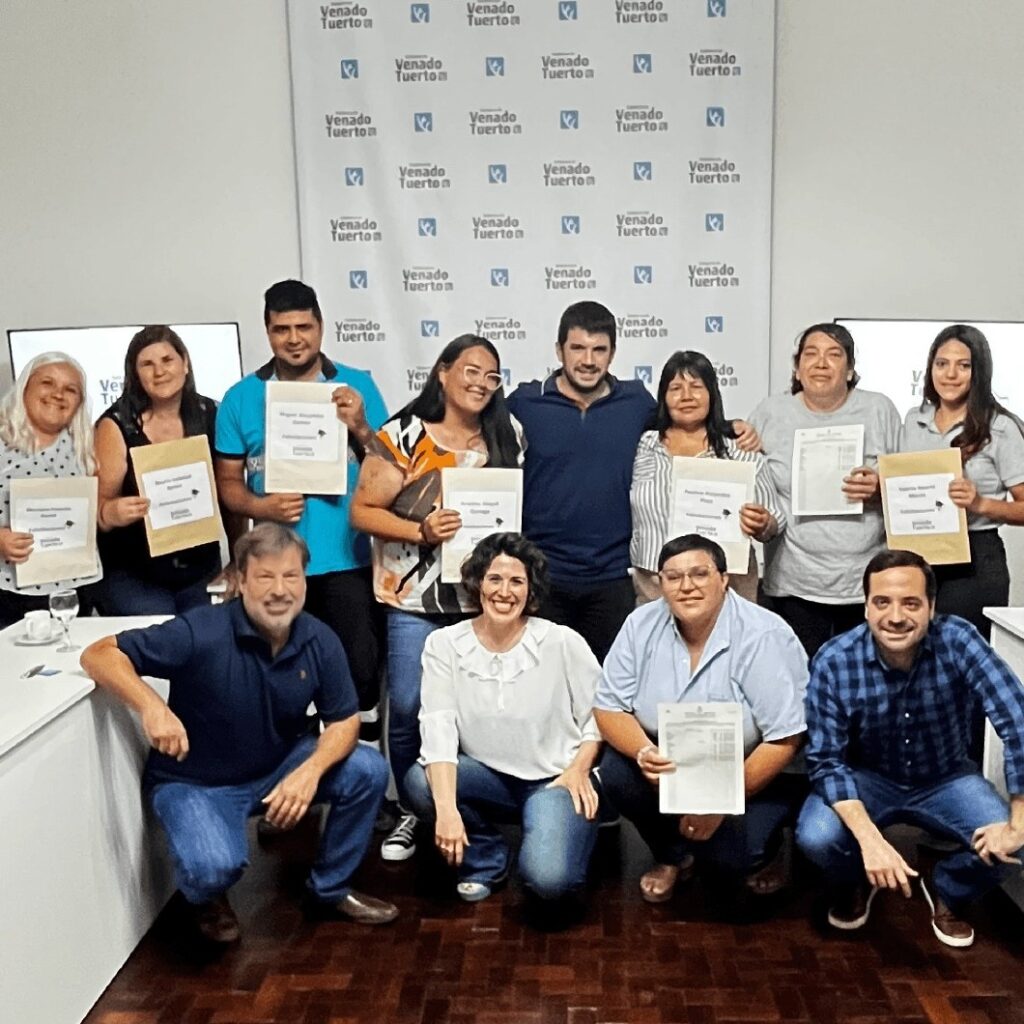 “Terminá la Secundaria”. Trece trabajadores municipales se inscribieron para retomar sus estudios