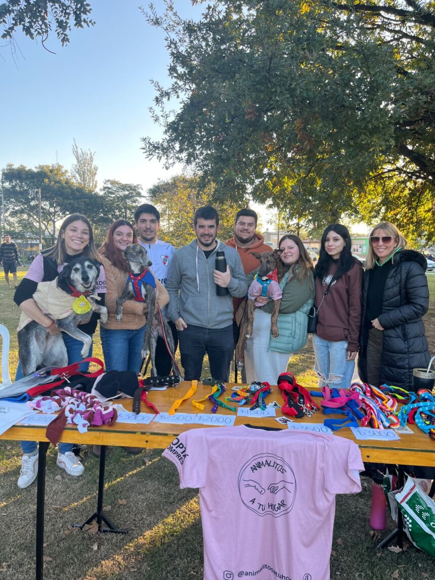 Festival Día del Animal: El sol otoñal fue aliado de la tarde mascotera en plaza Italia