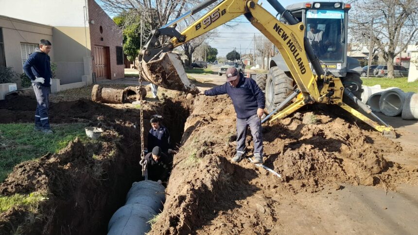 Avanzan los trabajos de desagüe en tramo de calle Lavalle