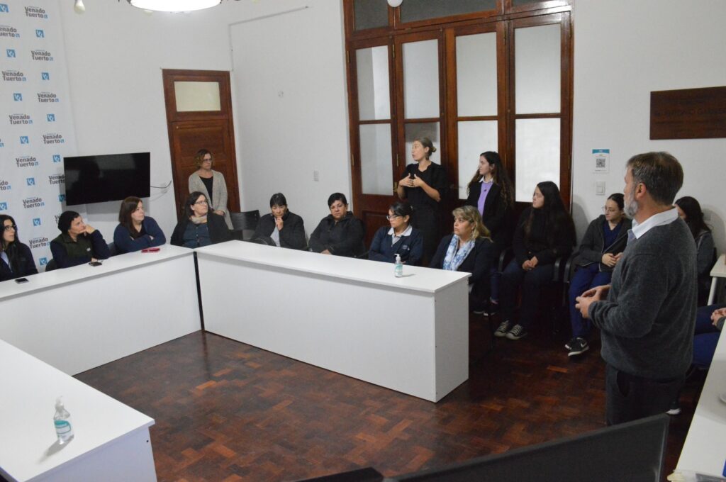 La UGR dicta un taller de Ergonomía Laboral para trabajadores municipales
