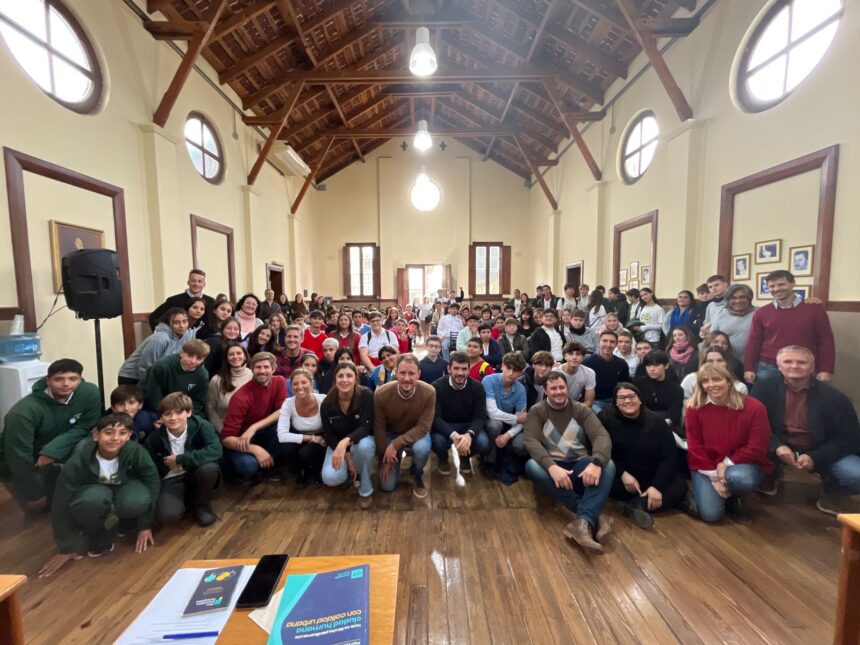 Chiarella dio la bienvenida a los estudiantes en el inicio de la edición 2024 de «Concejales por un Día»