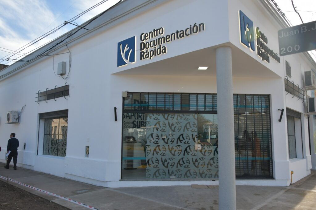 El Centro de Documentación Rápida ofrece un servicio ágil para distintos trámites personales