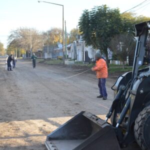 La división Pavimento del Gobierno municipal realiza distintos trabajos en barrio Rivadavia