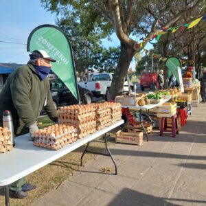 “Huerteros en tu Barrio” vuelve a plaza Escribano con Ecomonedas y Ecotachos