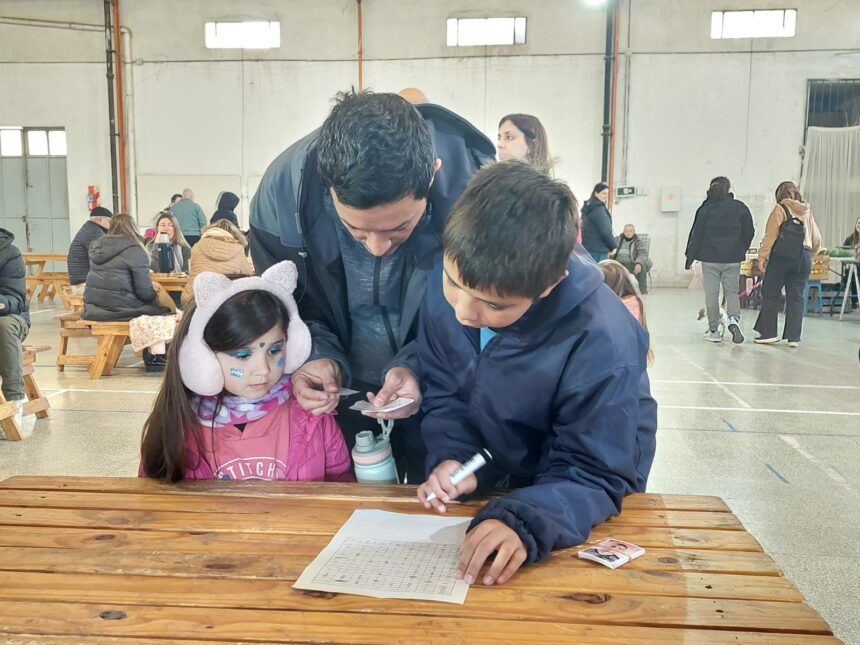 Último domingo para intercambiar figuritas en la Feria