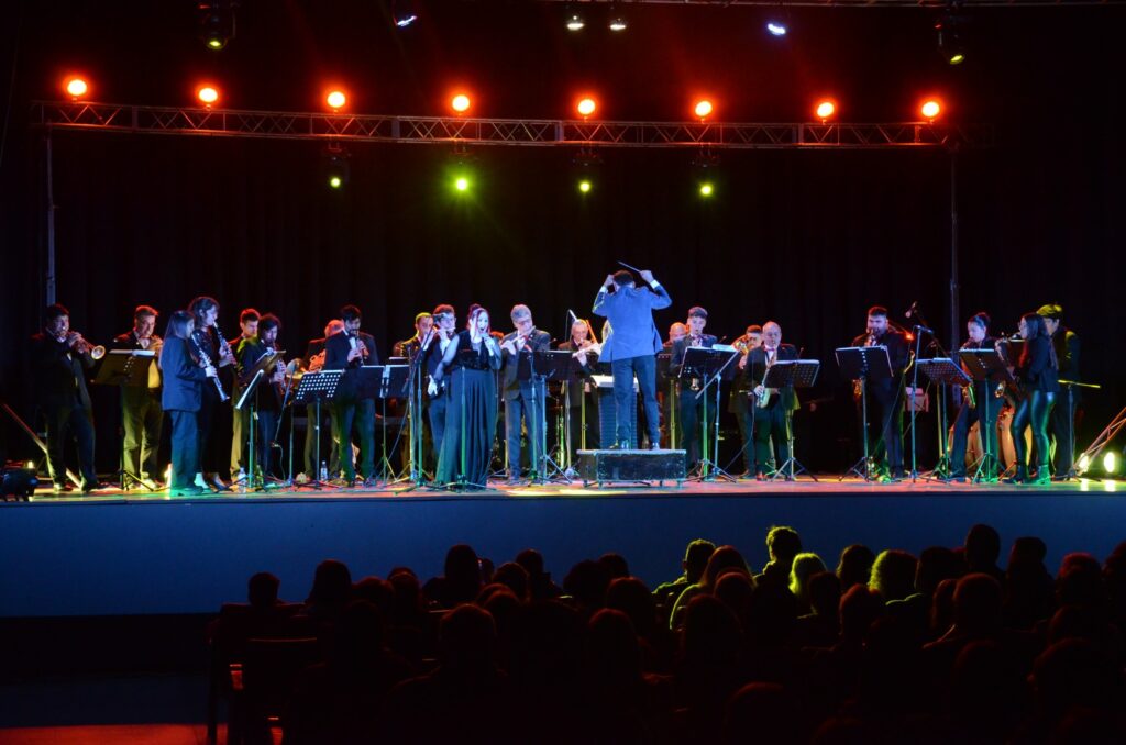 Gran Gala de la Independencia con homenajes a la Banda Municipal y el Ballet Estable