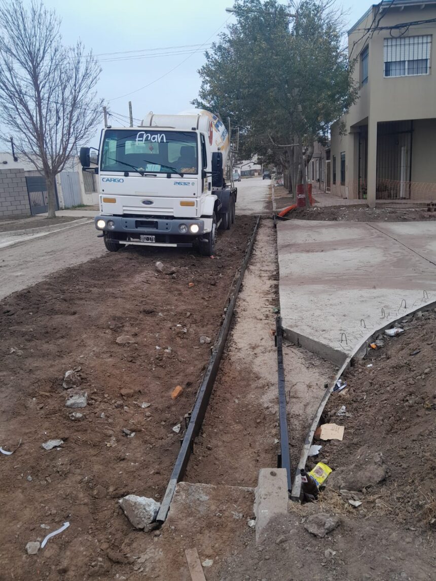 El Gobierno Municipal avanza con tareas de alteo en tramo de calle Lussenhoff