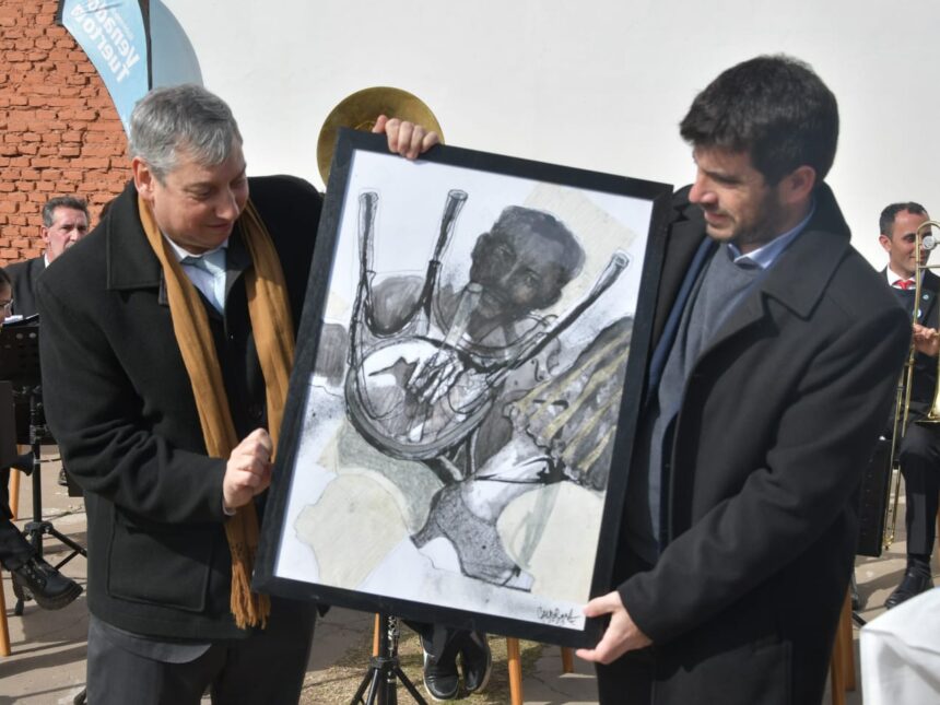 Con una nutrida agenda la comunidad venadense conmemoró el 156 aniversario del natalicio de Cayetano Silva