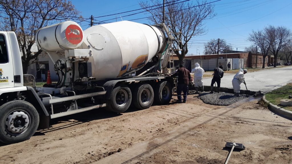 El Gobierno municipal avanza con más obras de pavimento en el barrio Norte