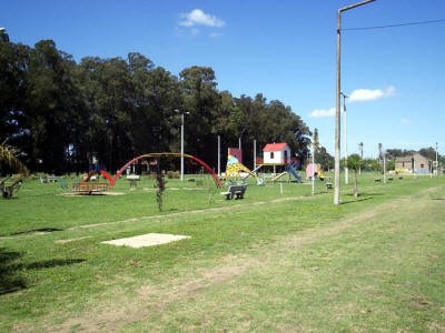 En Centro III: la plaza “Papa Juan Pablo II” estrena sistema lumínico led En Centro III: la plaza “Papa Juan Pablo II” estrena sistema lumínico led