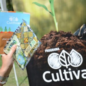 Entrega de semillas de temporada primavera-verano en el Parque Municipal