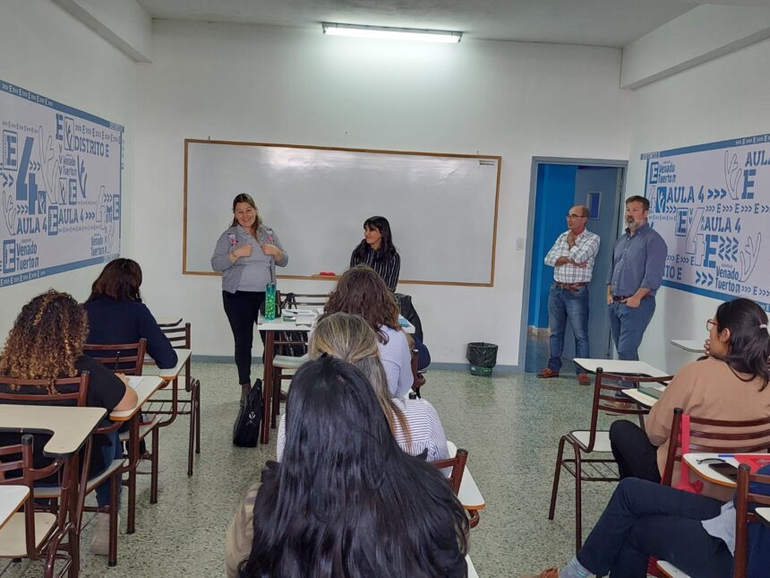 Trabajadores municipales se capacitan en Producción de Textos Administrativos