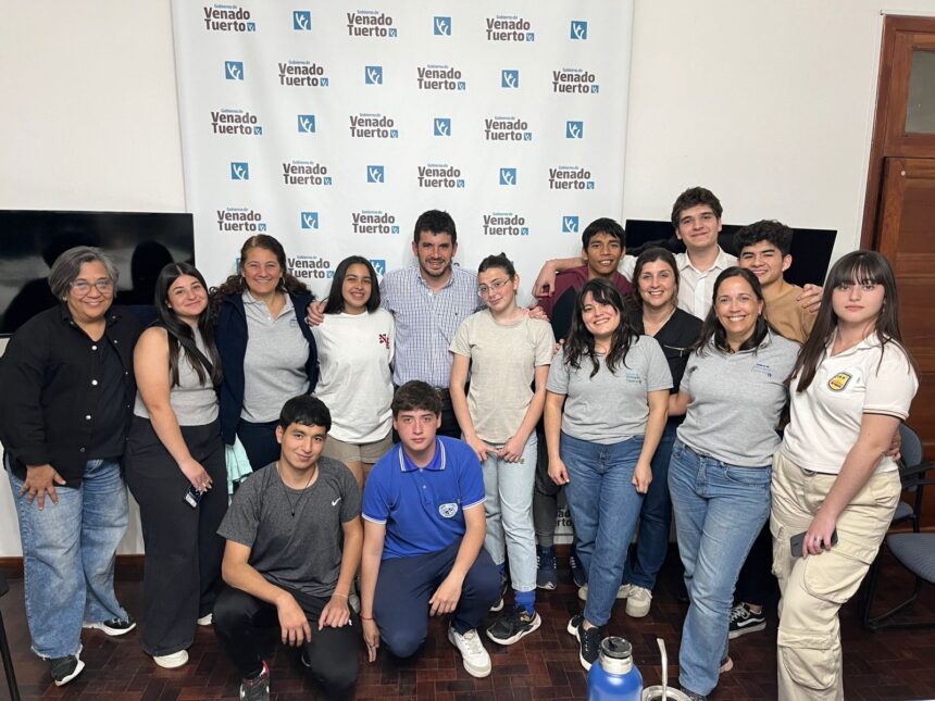 Programa “Yo Elijo”: el Intendente recibió a estudiantes que culminaron Talleres de Orientación Vocacional