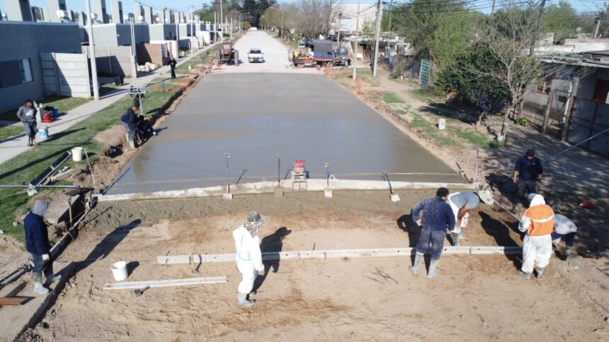 Más obras: nueva cuadra de pavimento en el barrio Alejandro Gutiérrez