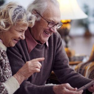 Taller sobre Manejo del Celular para personas mayores